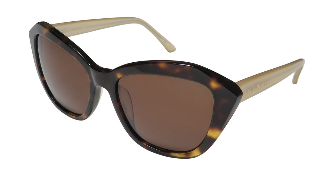 Isaac Mizrahi 30218 Sunglasses by ModaFrames