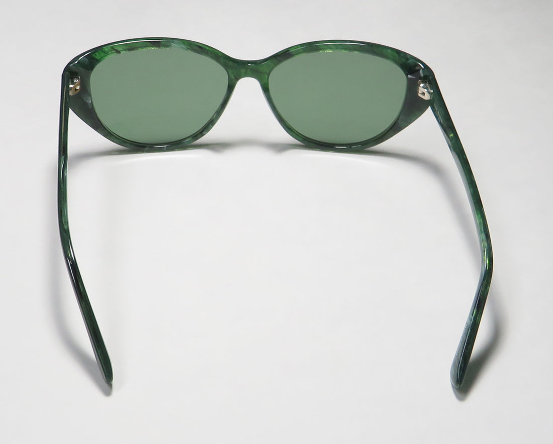 Isaac Mizrahi 30204 Sunglasses by ModaFrames