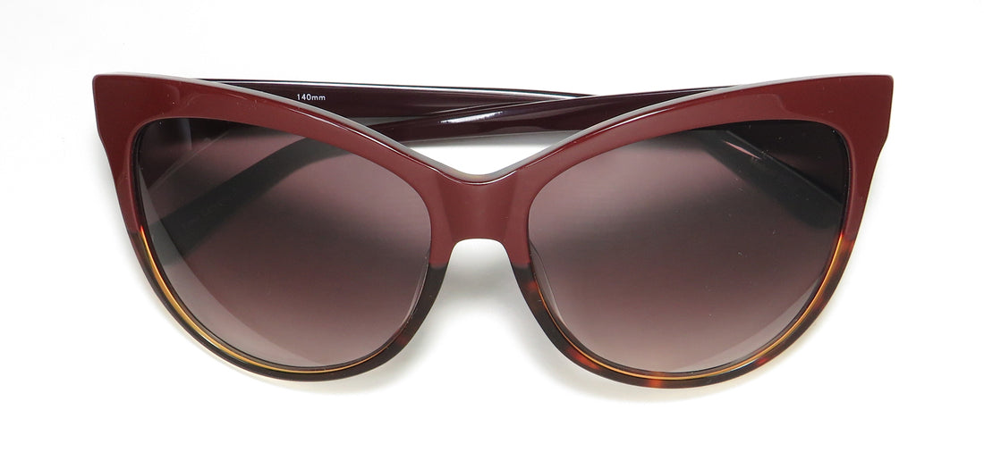 Isaac Mizrahi 30232 Sunglasses by ModaFrames