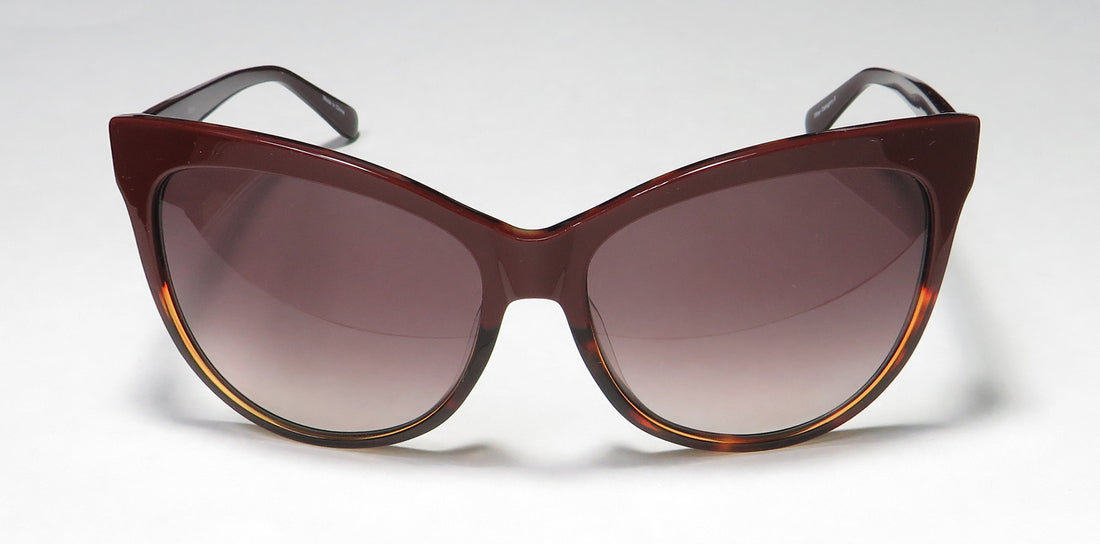 Isaac Mizrahi 30232 Sunglasses by ModaFrames