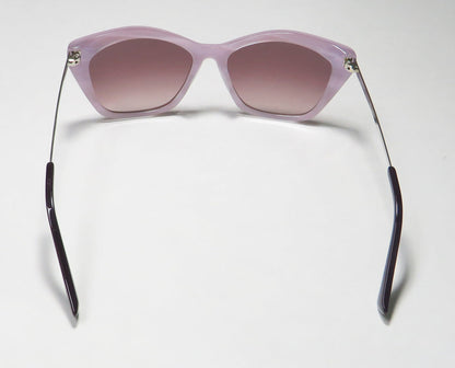 Isaac Mizrahi 30230 Sunglasses by ModaFrames