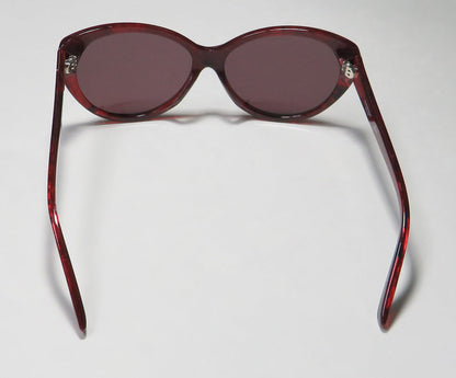 Isaac Mizrahi 30209 Sunglasses by ModaFrames