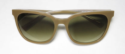 Isaac Mizrahi 30207 Sunglasses by ModaFrames