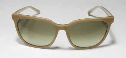 Isaac Mizrahi 30207 Sunglasses by ModaFrames