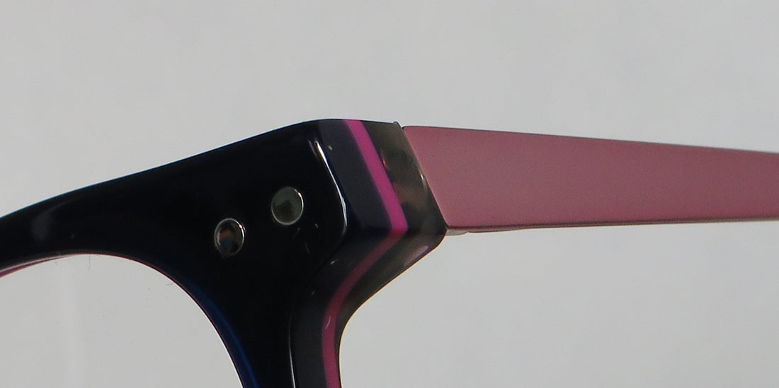 Isaac Mizrahi 30007 Eyeglasses by ModaFrames