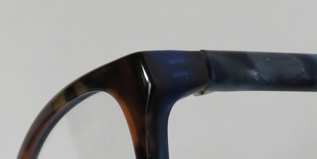 Vera Wang V364 Eyeglasses by ModaFrames