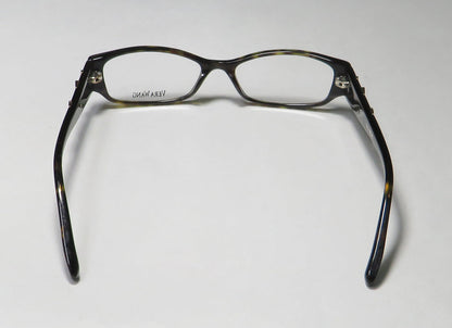 Vera Wang V080 Eyeglasses by ModaFrames