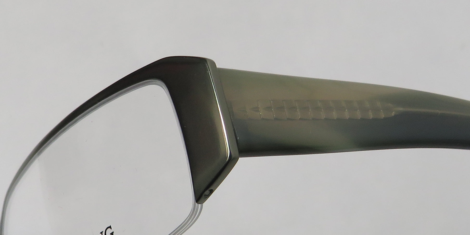 Vera Wang V013 Eyeglasses by ModaFrames