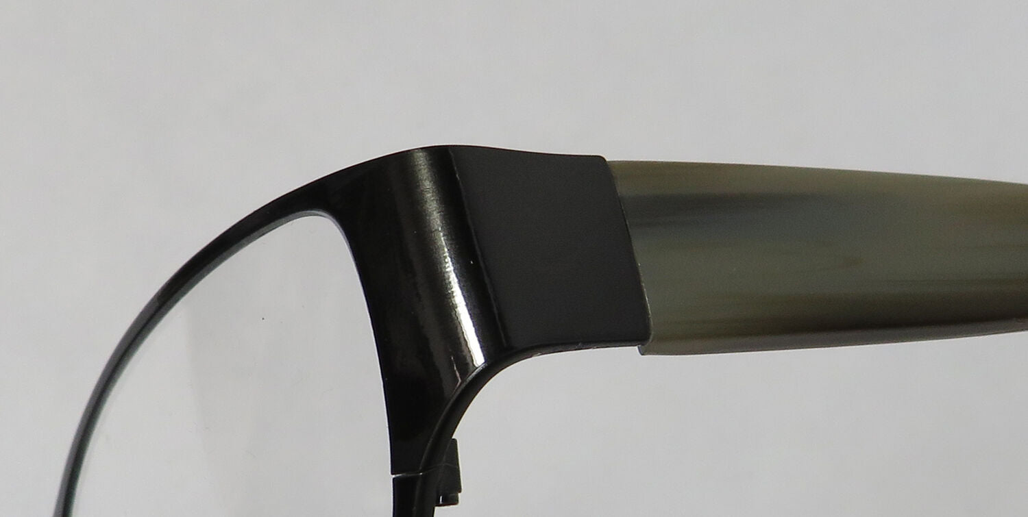 Vera Wang V046 Eyeglasses by ModaFrames