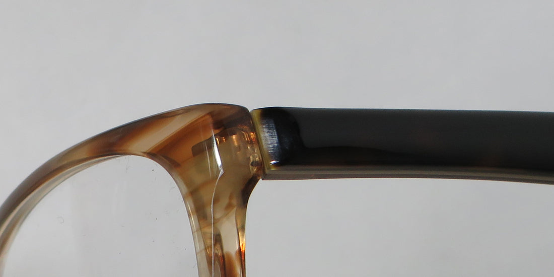 Vera Wang V312 Eyeglasses by ModaFrames