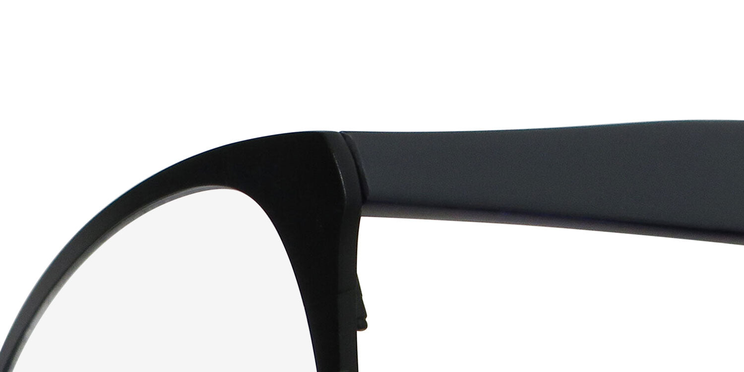 Vera Wang V385 Eyeglasses by ModaFrames