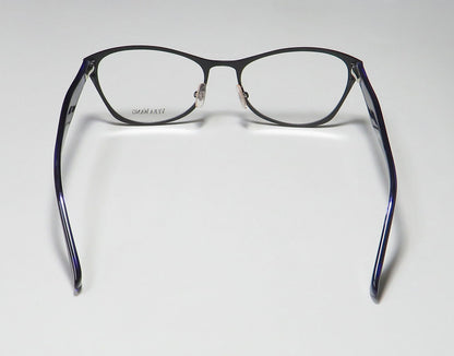 Vera Wang V385 Eyeglasses by ModaFrames