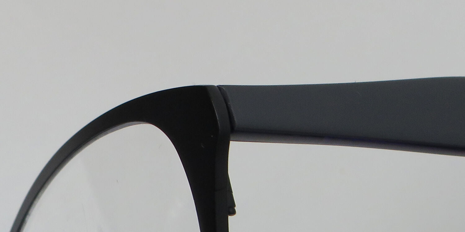 Vera Wang V385 Eyeglasses by ModaFrames