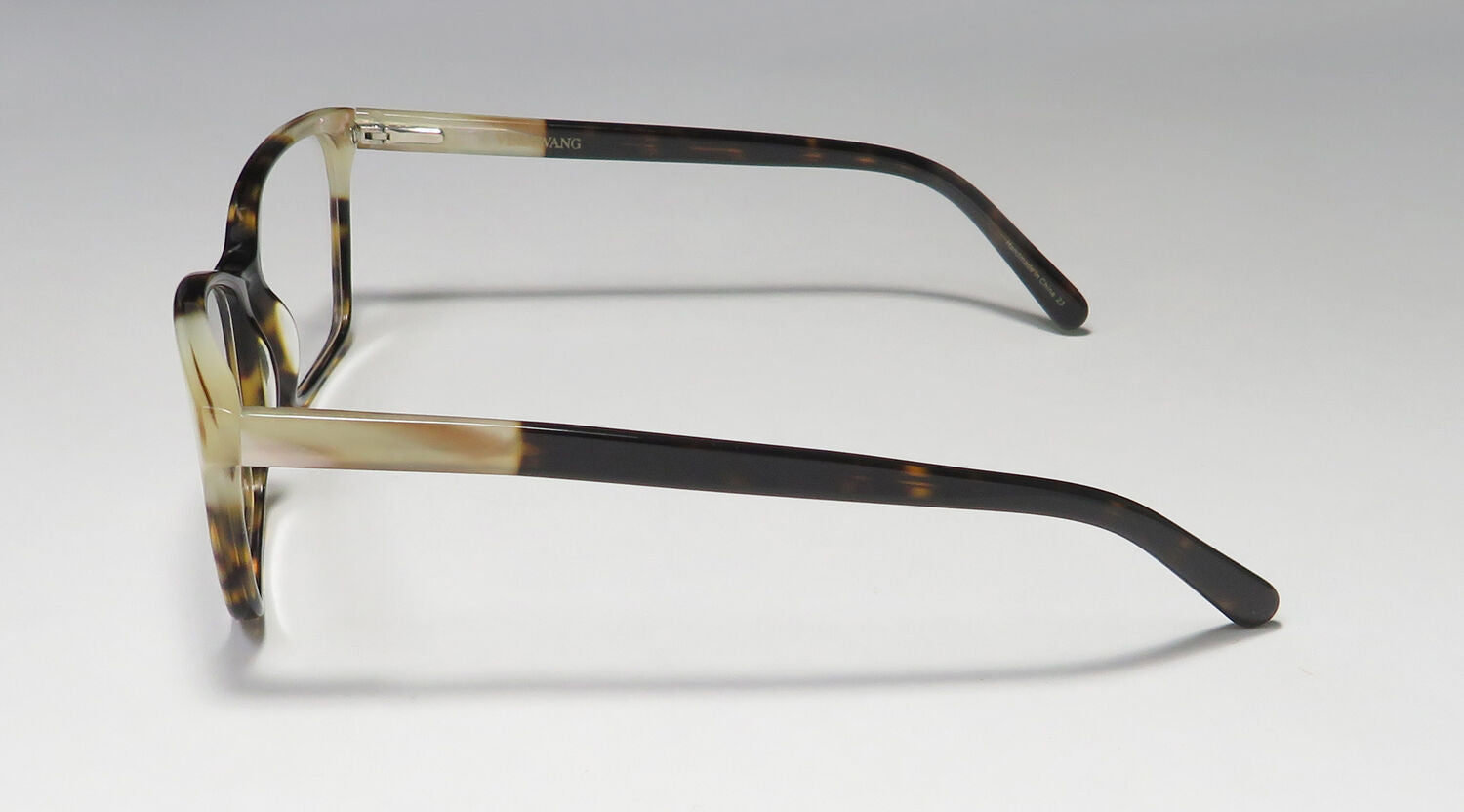 Vera Wang V399 Eyeglasses by ModaFrames