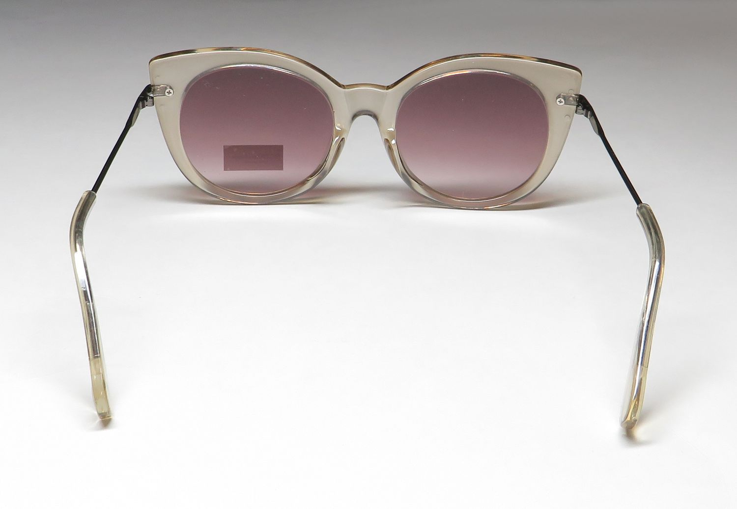 BCBG Bcbgeneration 1028 Sunglasses by ModaFrames