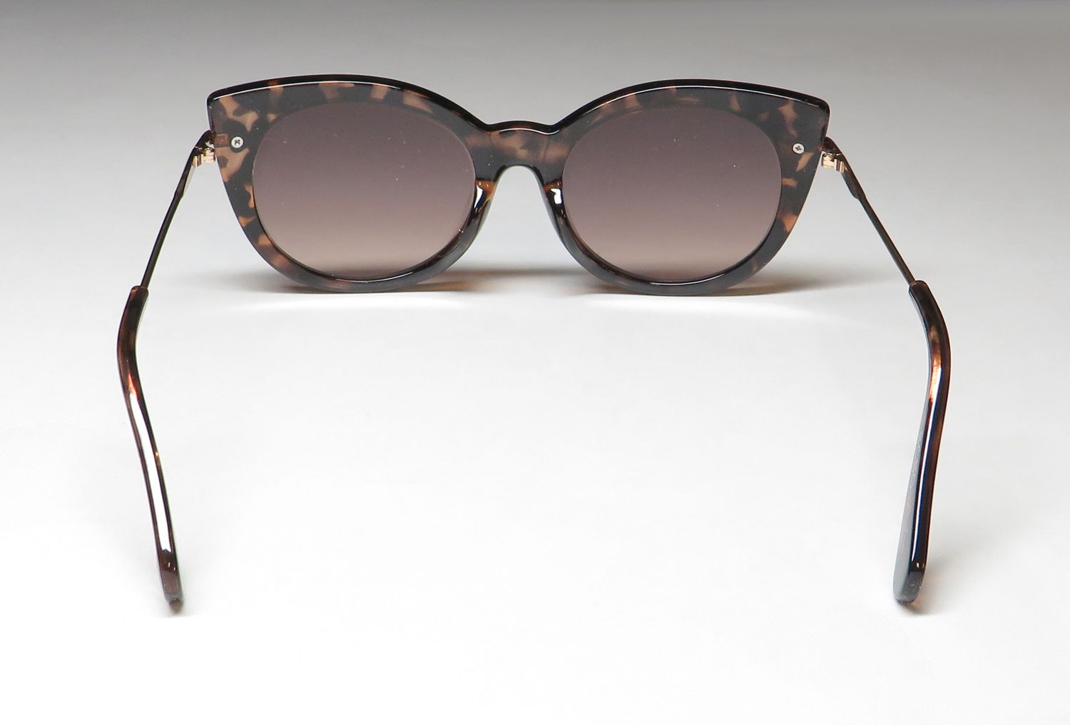BCBG Bcbgeneration 1028 Sunglasses by ModaFrames