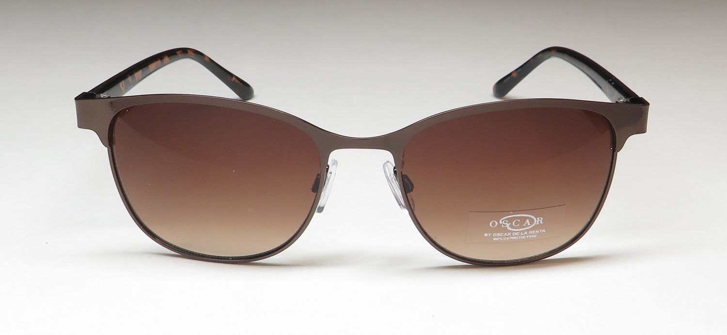 Oscar de la Renta Oscar 3043 Sunglasses by ModaFrames