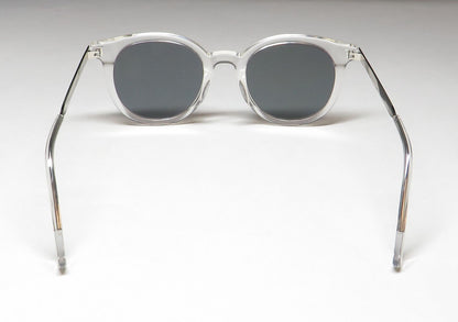 Oscar de la Renta Oscar 1289 Sunglasses by ModaFrames