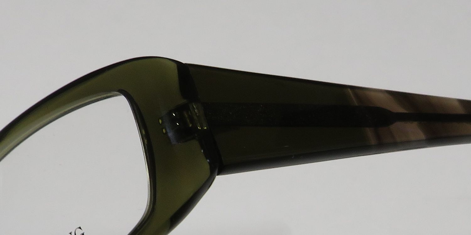 Vera Wang V012 Eyeglasses by ModaFrames