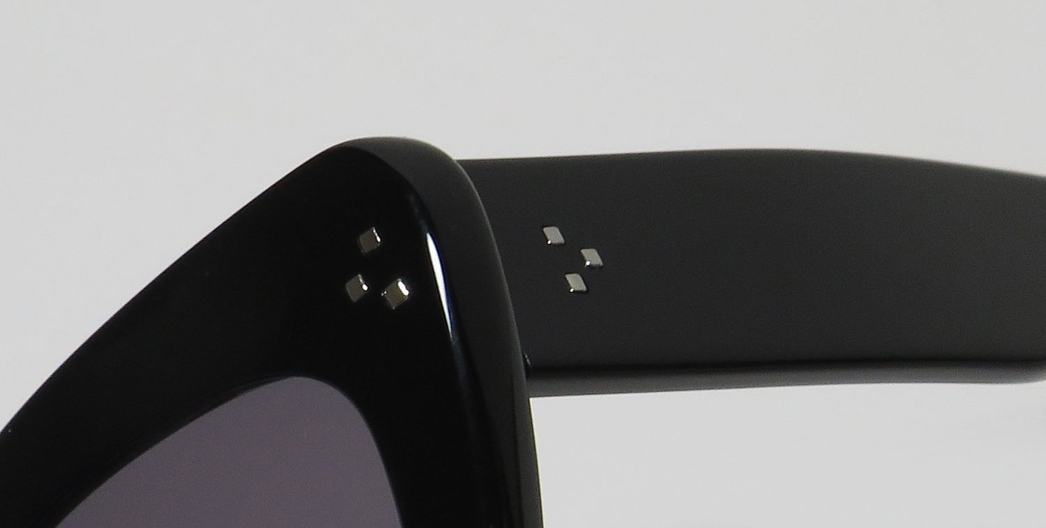 Gap Sgp011 Sunglasses by ModaFrames