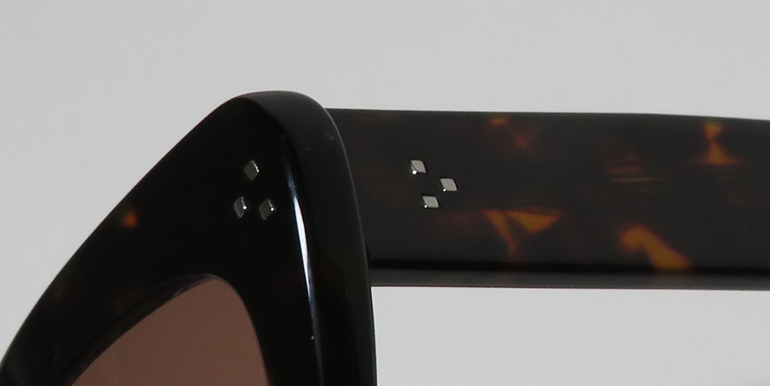 Gap Sgp011 Sunglasses by ModaFrames
