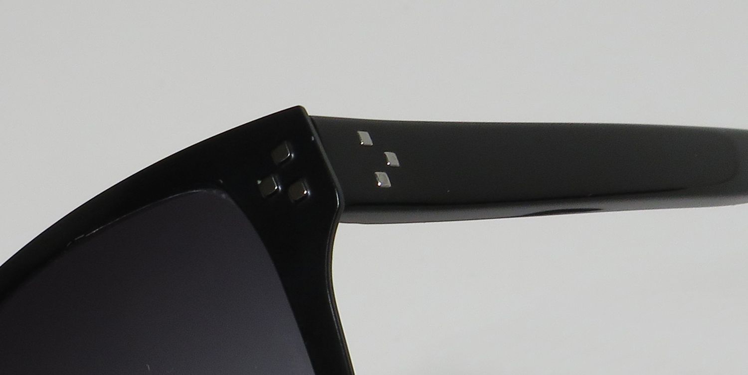 Gap Sgp001 Sunglasses by ModaFrames