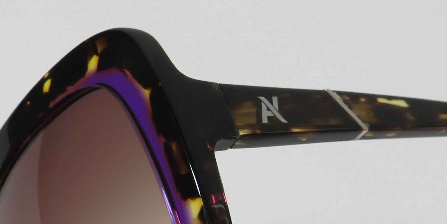 Yalea Sya027n Amalia Sunglasses by ModaFrames