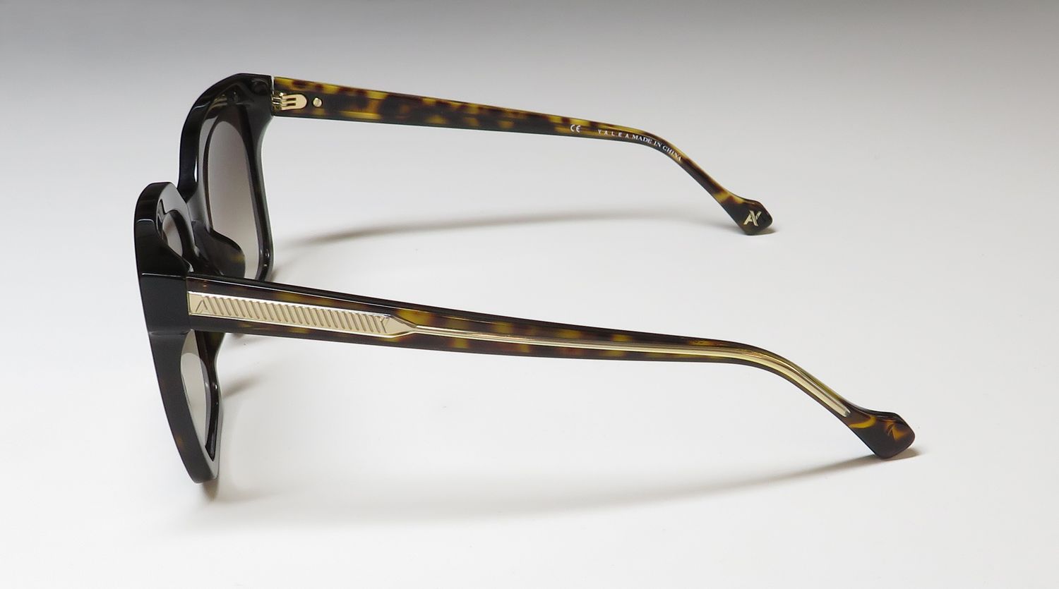 Yalea Sya055 Xian Sunglasses by ModaFrames