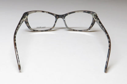 Vera Wang V384 Eyeglasses by ModaFrames