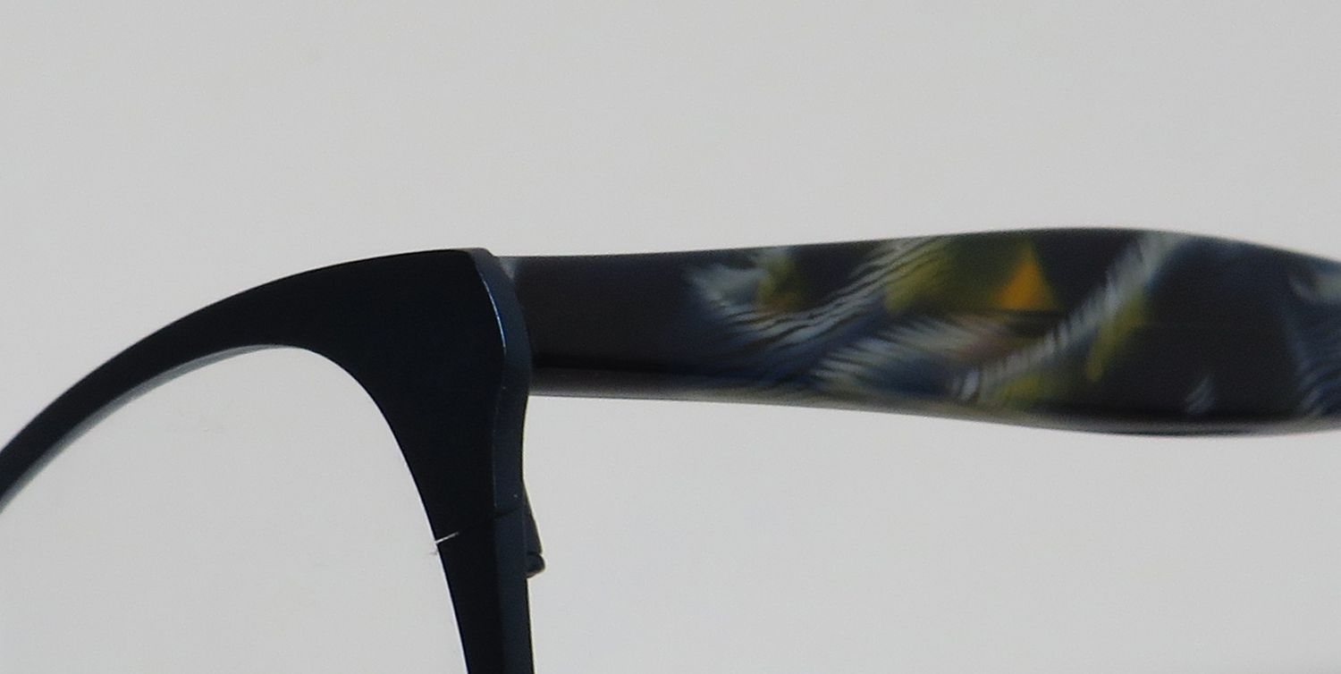 Vera Wang V385 Eyeglasses by ModaFrames