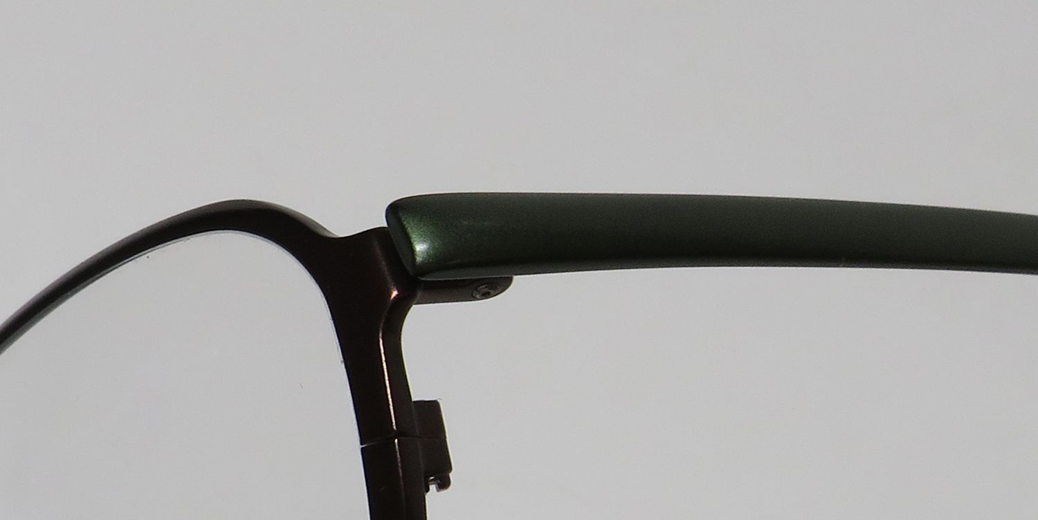 Vera Wang V027 Eyeglasses by ModaFrames