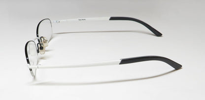 Vera Wang V123 Eyeglasses by ModaFrames