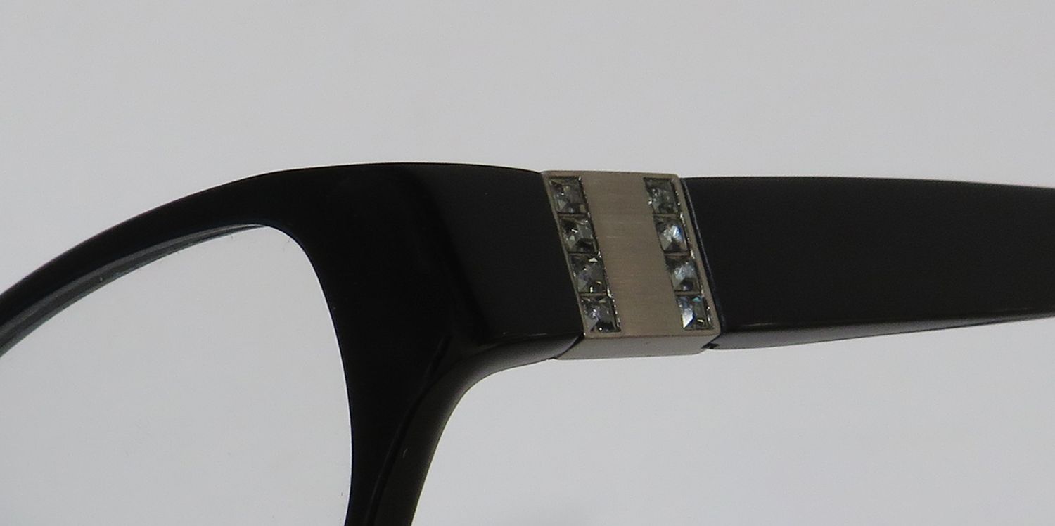 Vera Wang V165 Eyeglasses by ModaFrames