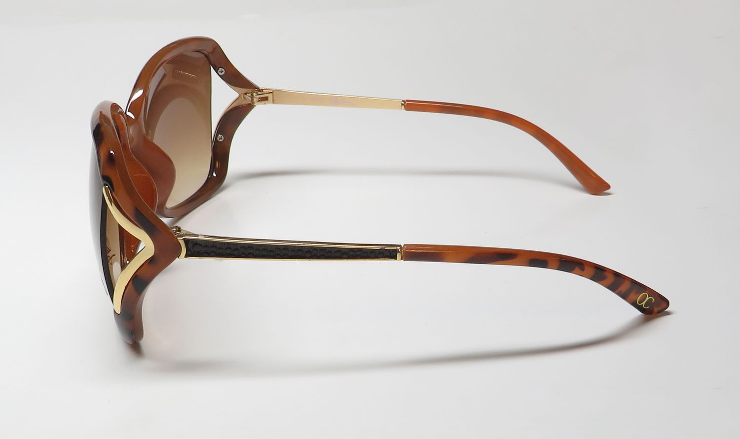 Oleg Cassini Ca1150 Sunglasses by ModaFrames