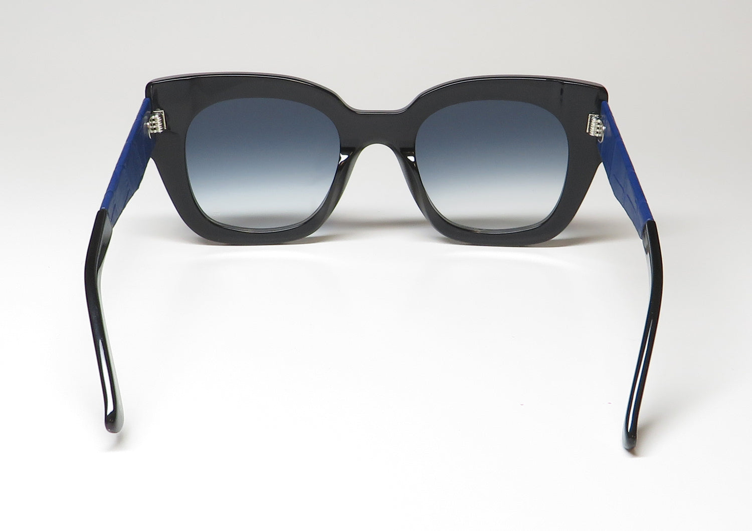 Aigner 35053 Sunglasses by ModaFrames