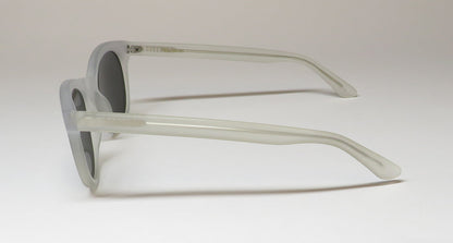 Vera Wang Shenae Sunglasses by ModaFrames