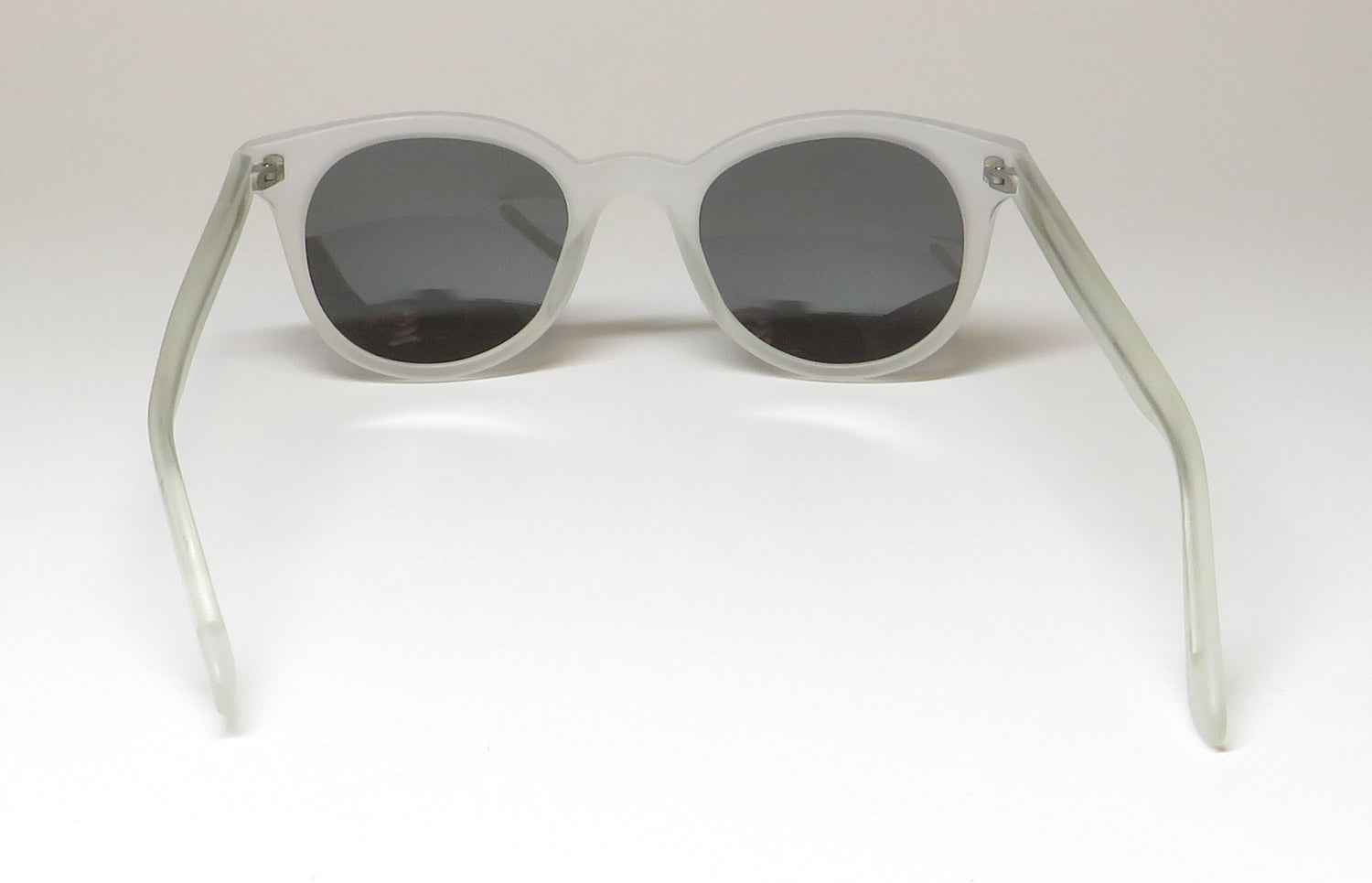 Vera Wang Shenae Sunglasses by ModaFrames