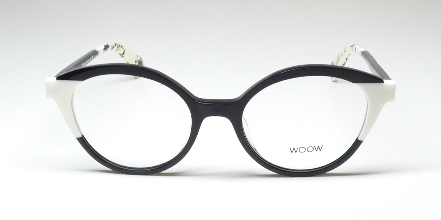 Woow Stand Out 2 Eyeglasses by ModaFrames