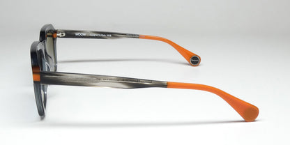 Woow Super Dancer 1 Sunglasses by ModaFrames