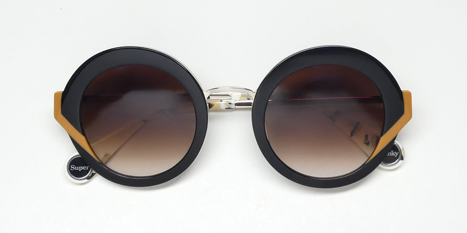 Woow Super Funky 1 Sunglasses by ModaFrames