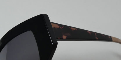 Woow Super Bold 2 Sunglasses by ModaFrames
