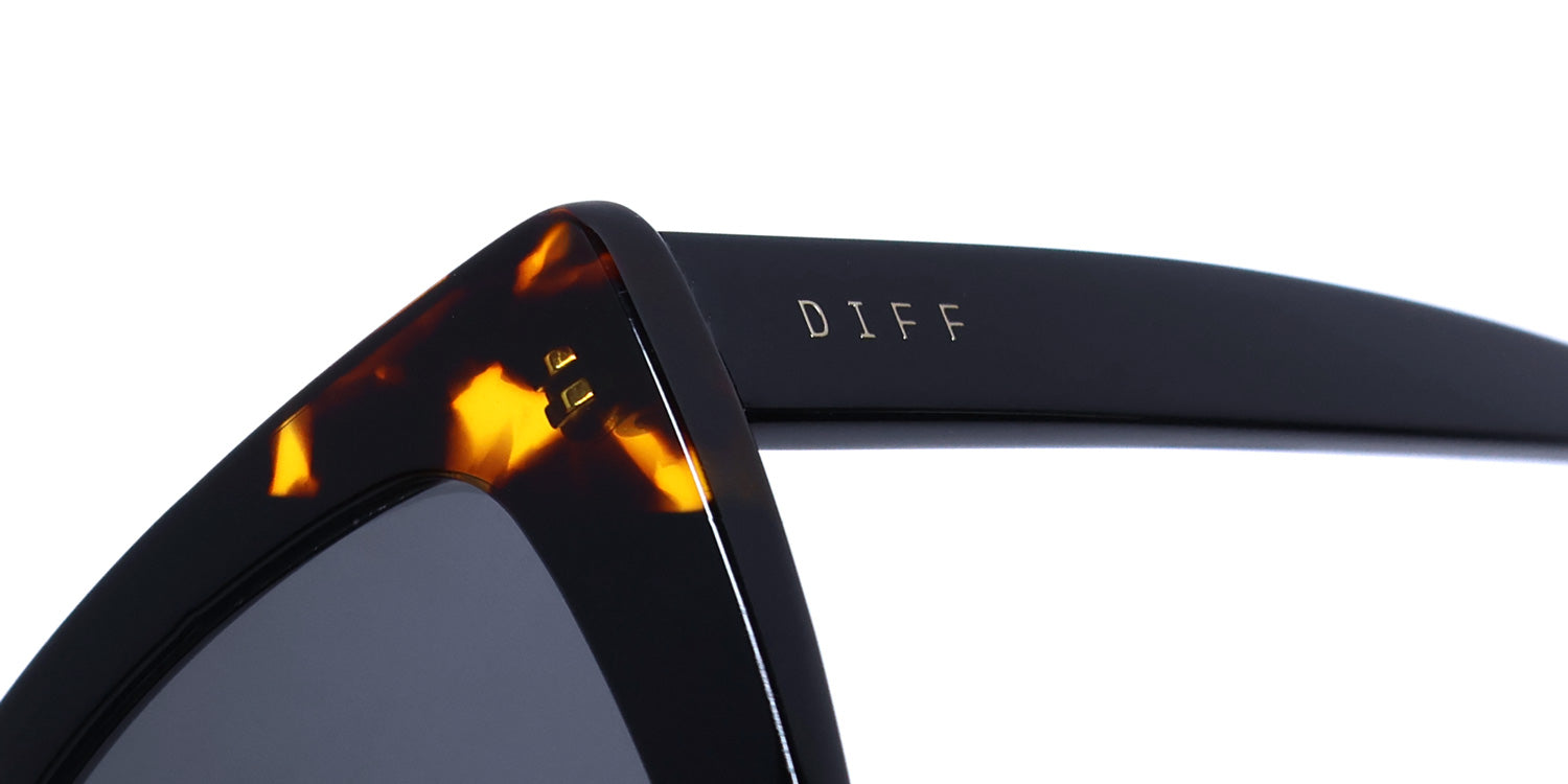 Diff Lizzy Sunglasses by ModaFrames