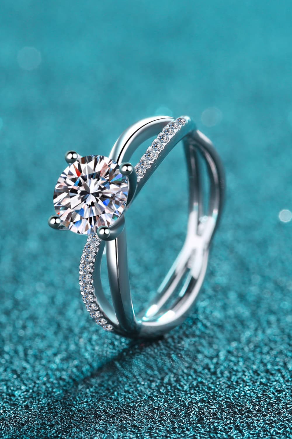 1 Carat Brilliant Round Cut Sparkala™ Crisscross Split Shank Ring by Sparkala