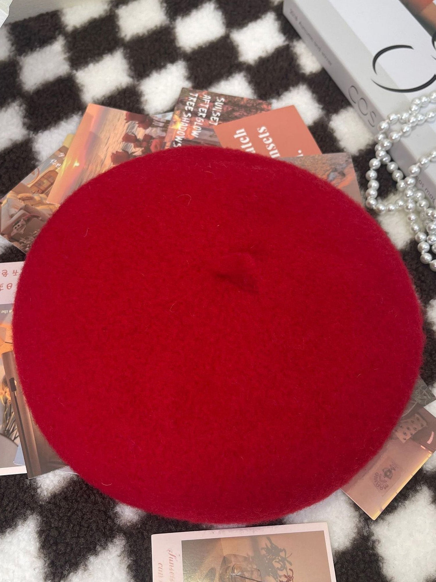 100% Wool Retro Hand-Knit Beret by LINTICO