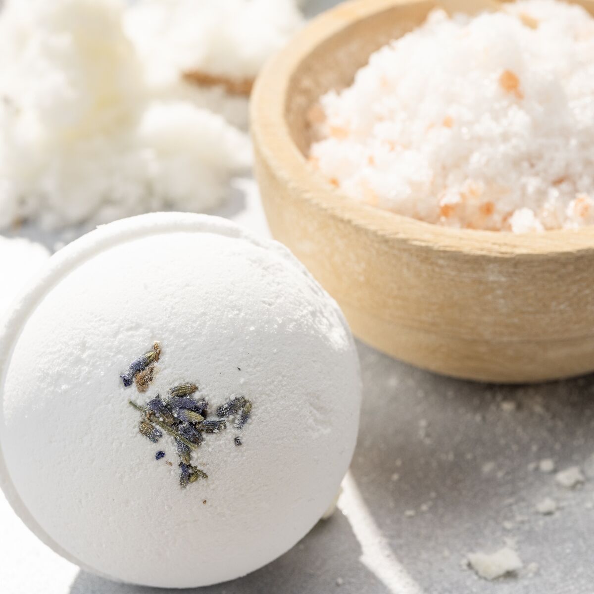 Bulk - 100 Natural Vegan Mix scents Bath Bombs - White by Lizush