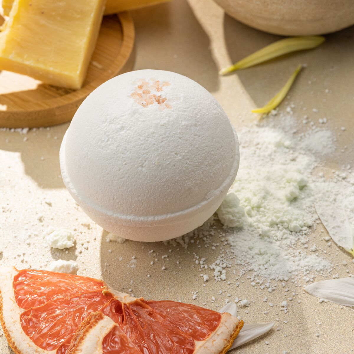 Bulk - 100 Natural Vegan Mix scents Bath Bombs - White by Lizush