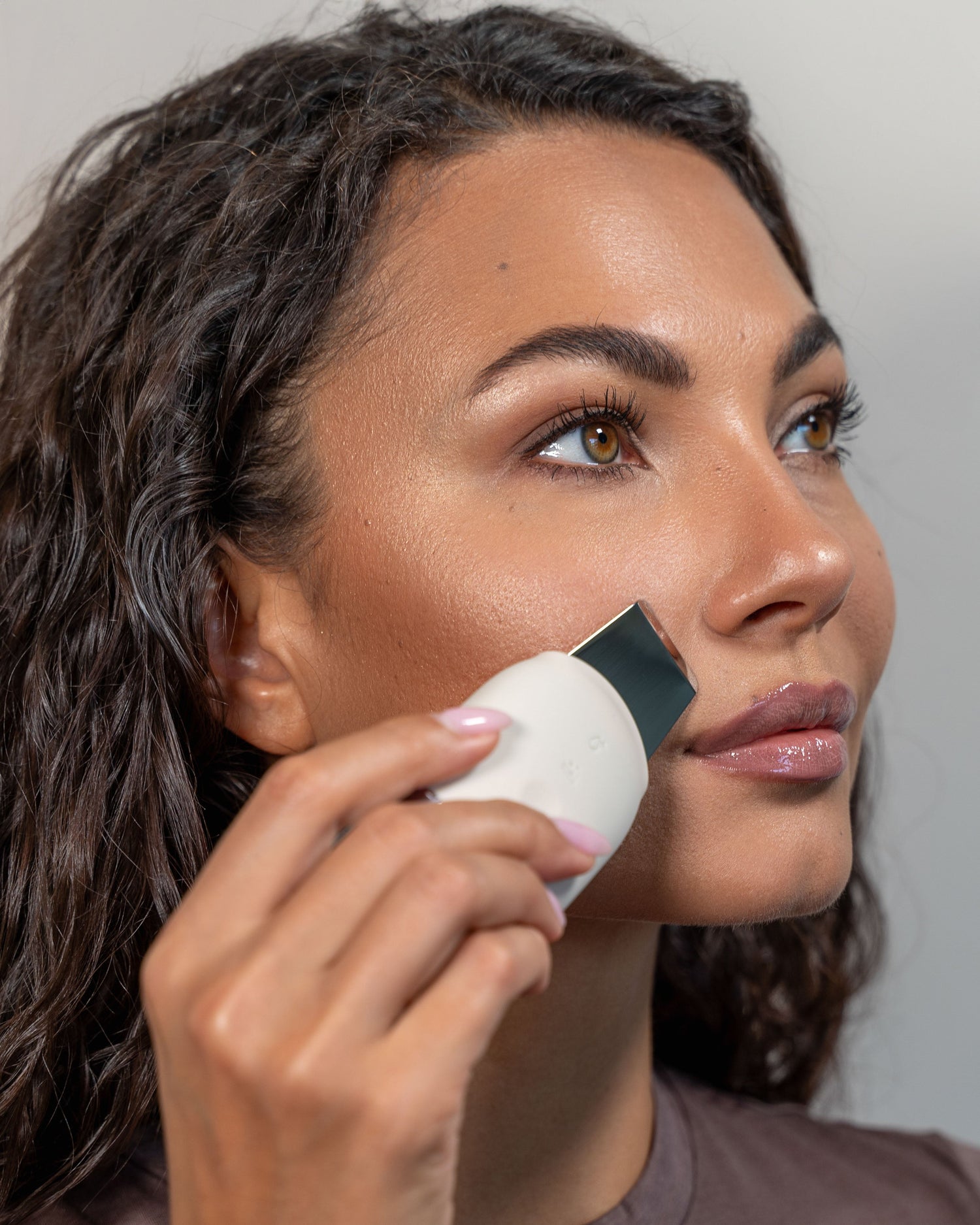 Blyss Iris – Ultrasonic Facial Scrubber &amp; Skin Spatula by Blyss Care