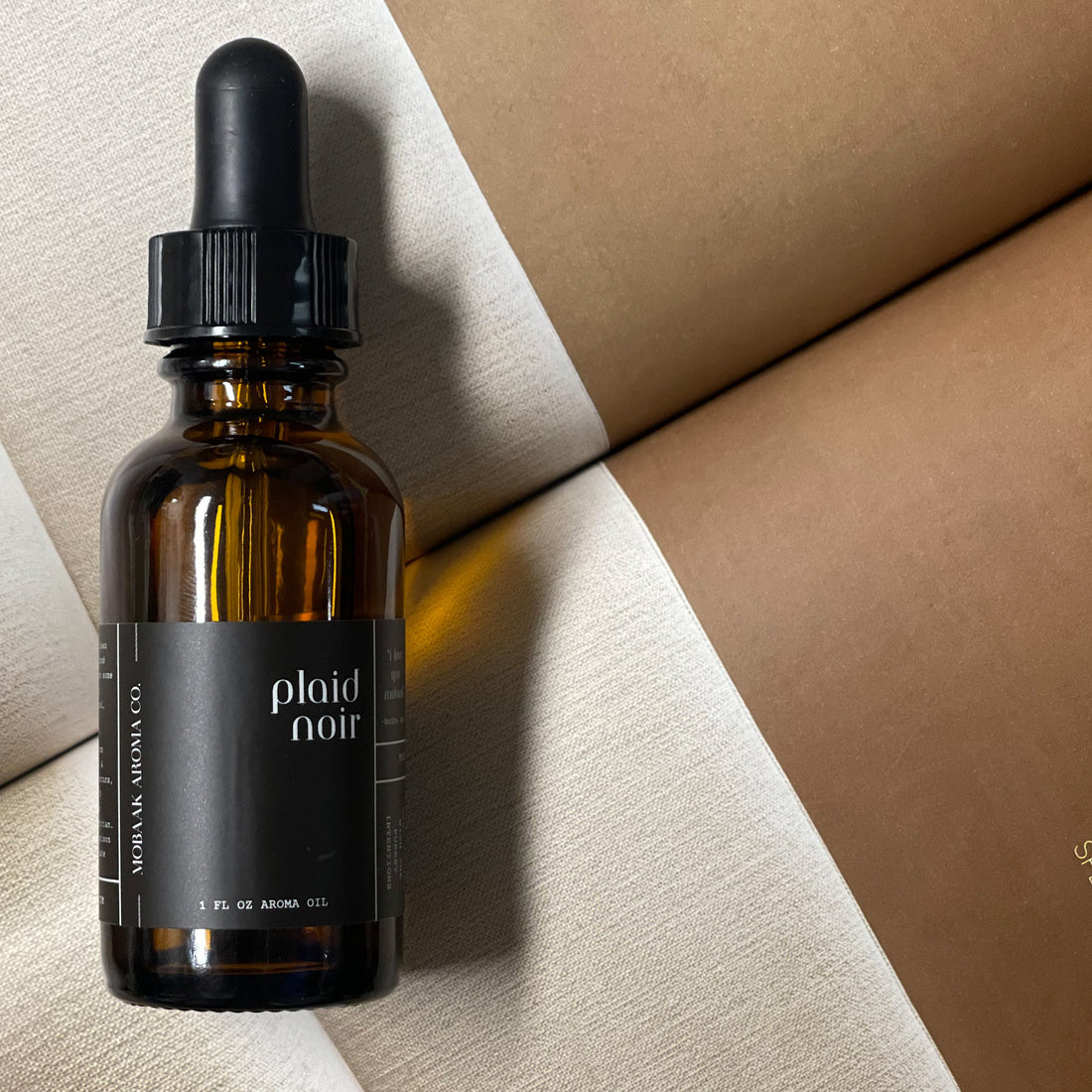 Plaid Noir Aroma Oil by Mobaak Aromatherapy Shoppe