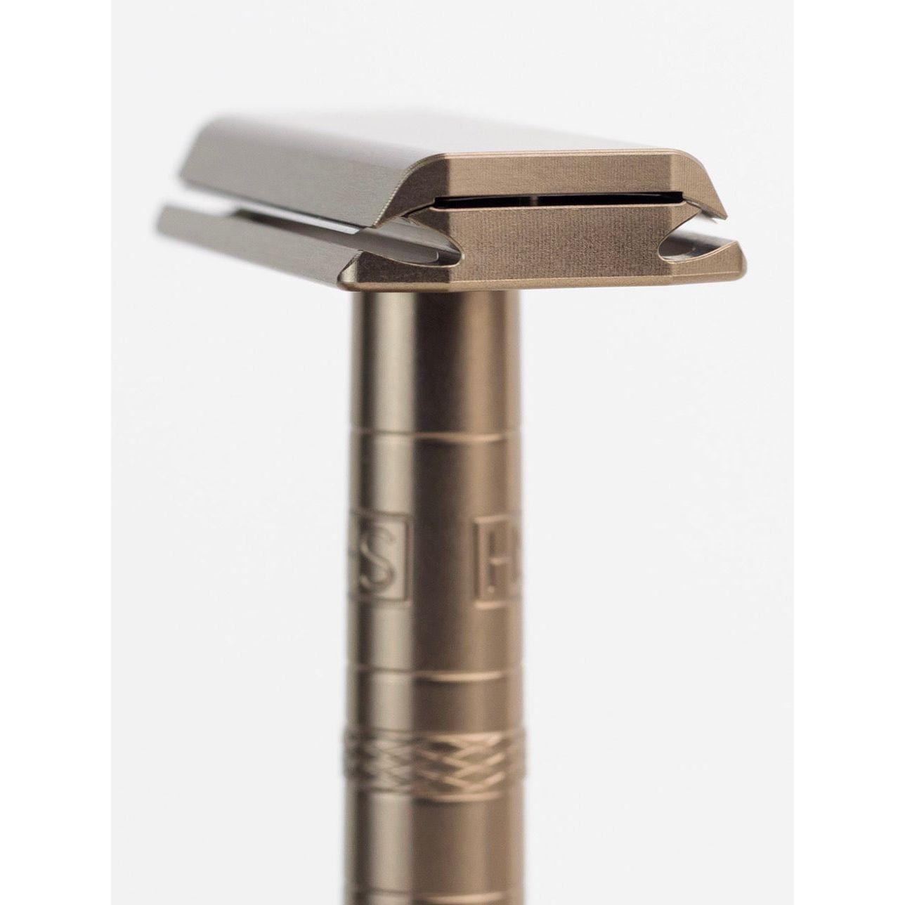 Henson Shaving [AL13-V2] Mild Safety Razor by Pasteur Pharmacy