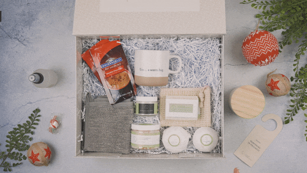 Sending MOM a BIG hug Luxury Gift Spa Set - Full on Pampering for Mother&